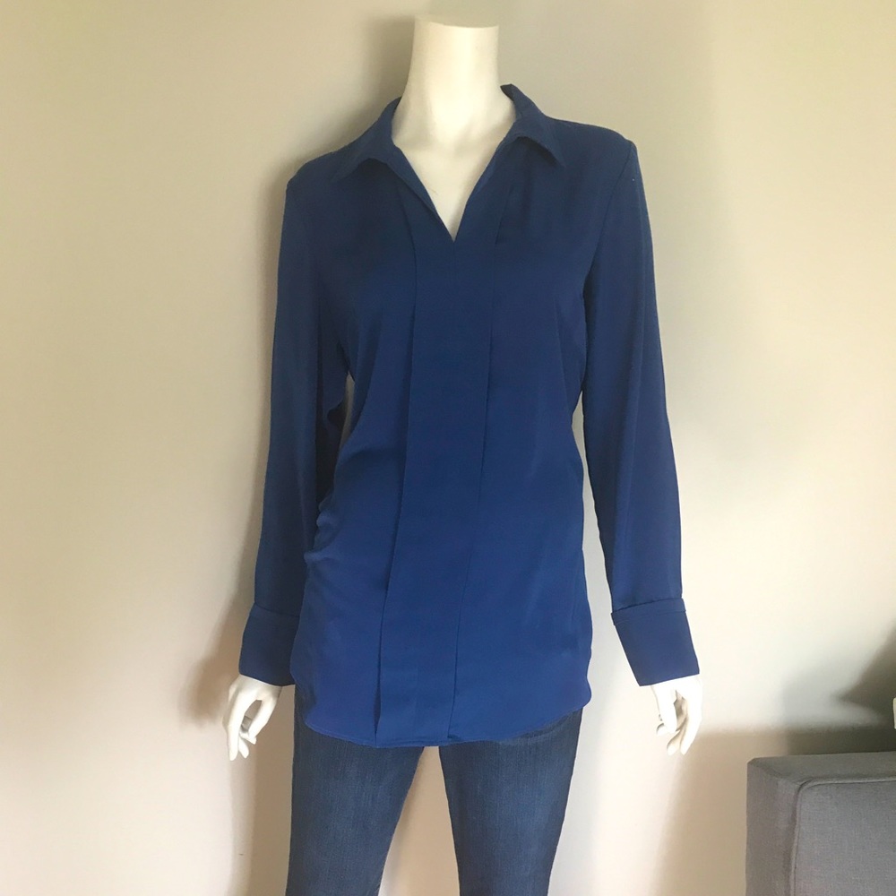 NWT Blue tunic blouse RW&Co